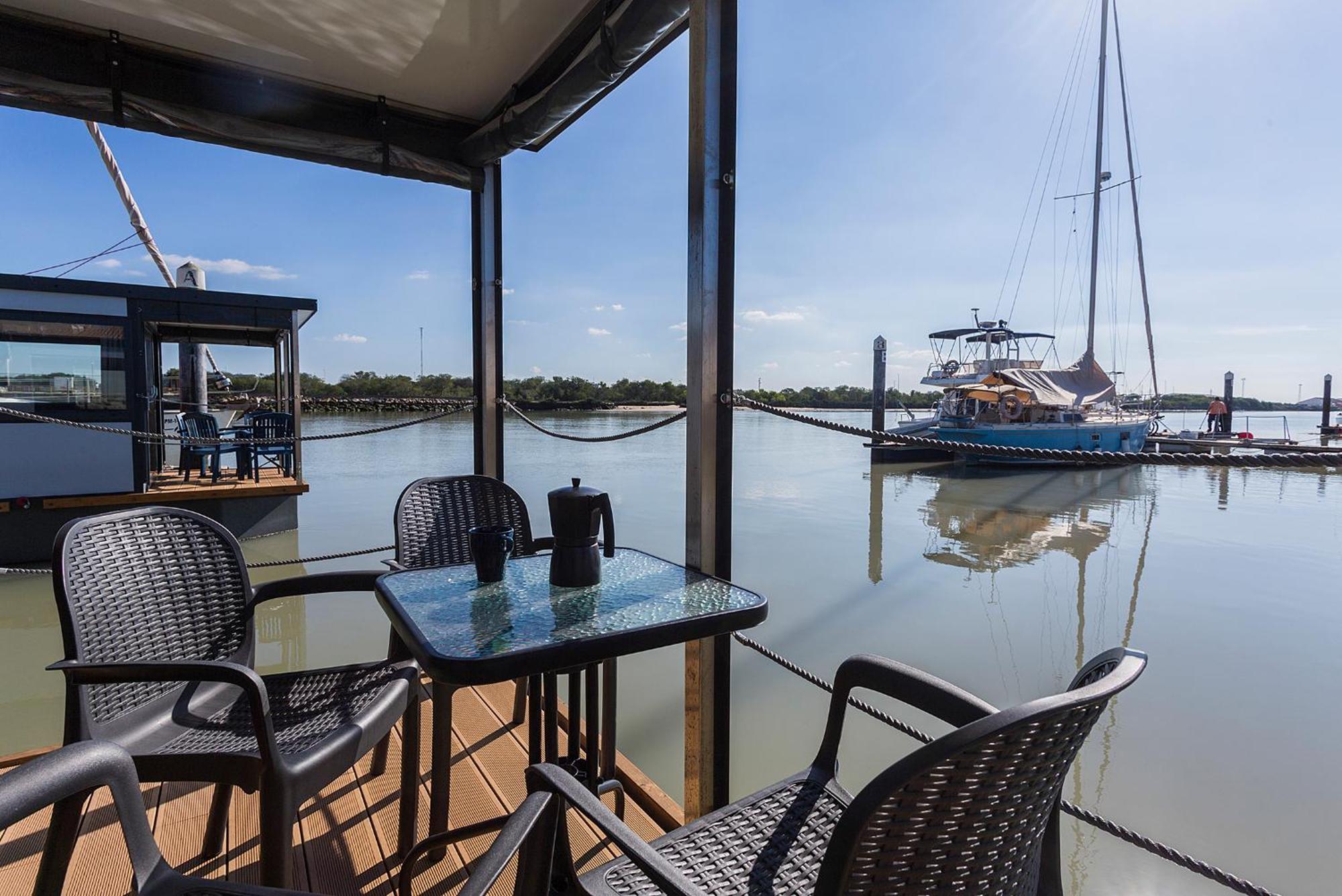 Azvalia Luxury Casa Barco New York And Texas-Unique Houseboat Experience Hotel Ел Пуерто де Санта Мария Екстериор снимка