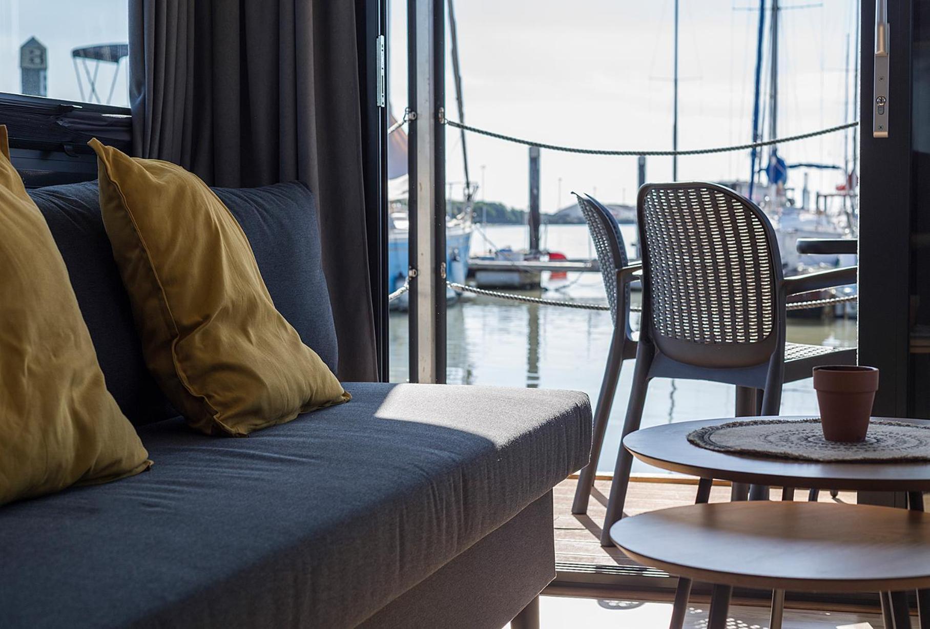 Azvalia Luxury Casa Barco New York And Texas-Unique Houseboat Experience Hotel Ел Пуерто де Санта Мария Екстериор снимка
