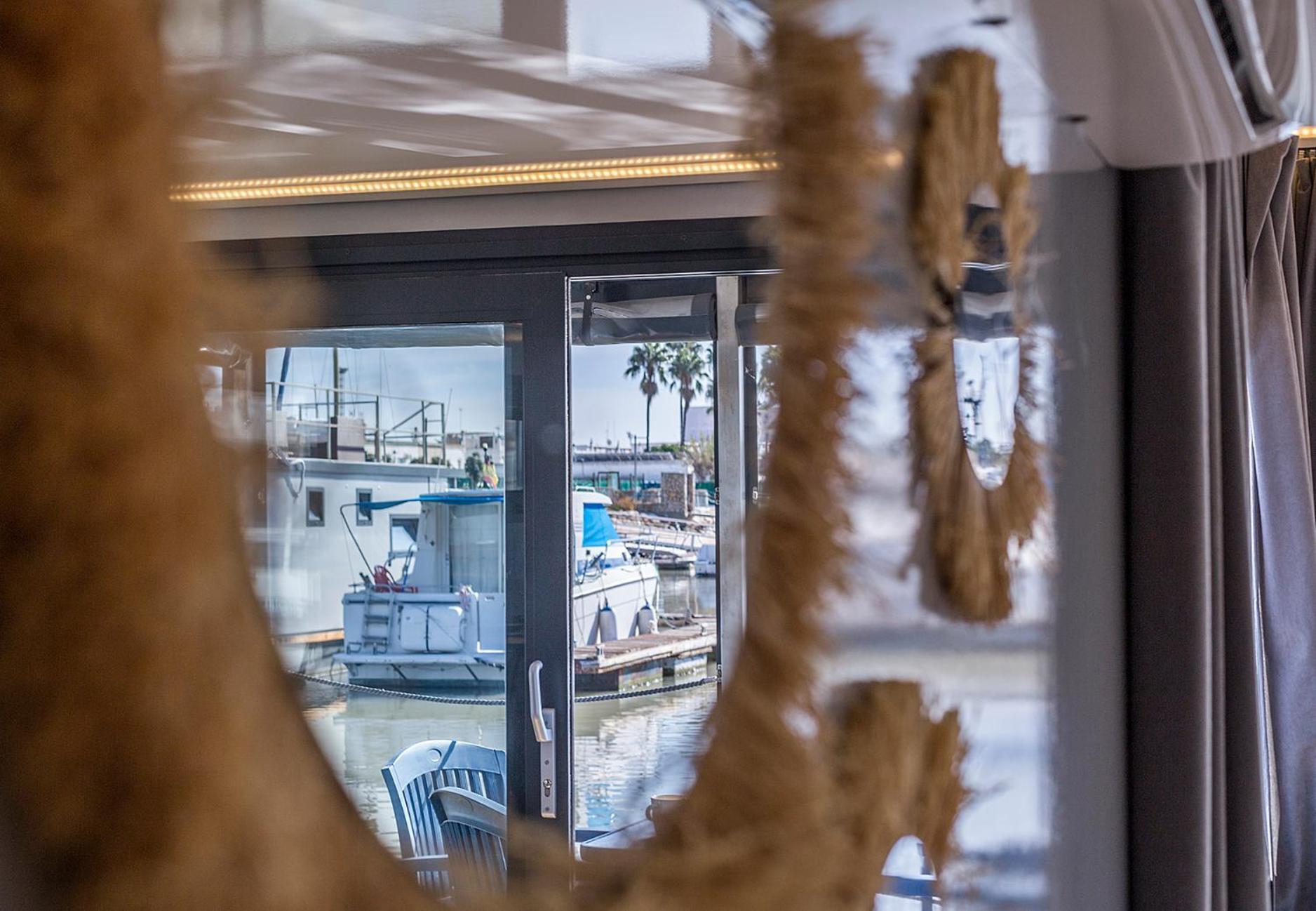 Azvalia Luxury Casa Barco New York And Texas-Unique Houseboat Experience Hotel Ел Пуерто де Санта Мария Екстериор снимка